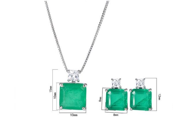Simulation Emerald Pendant Retro Women's Necklace - Image 5
