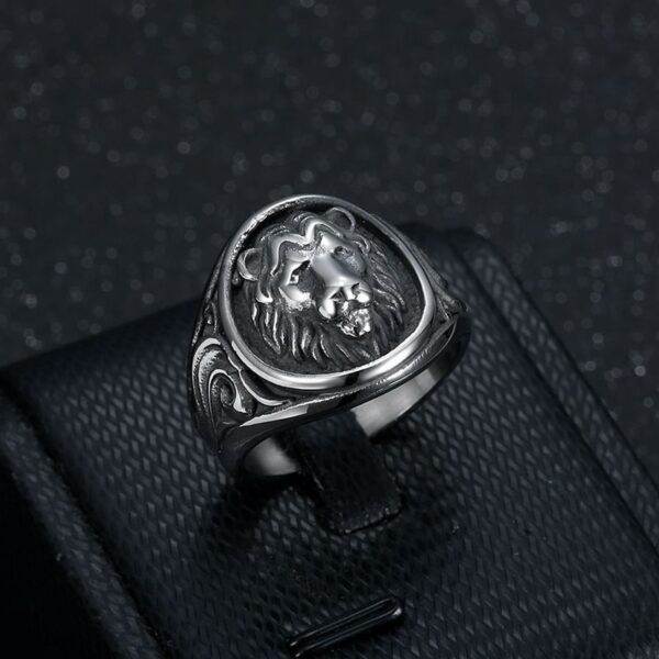 Vacuum Gold Plated Lion's Head Men's Ring - Image 2